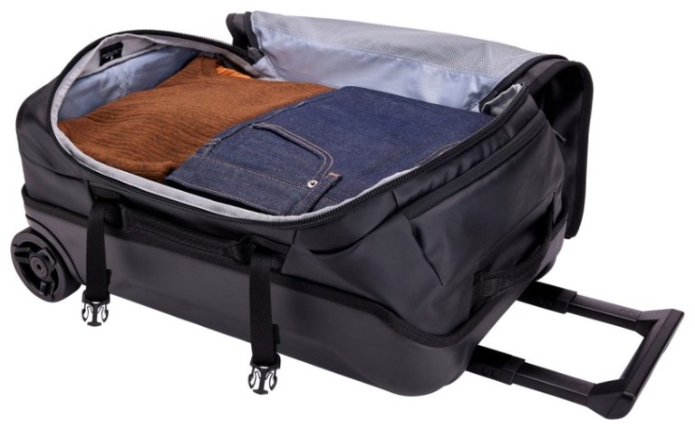 Чемодан THULE 3204985 для ручной клади Chasm Carry on 55cm/22in, 40L, Bl