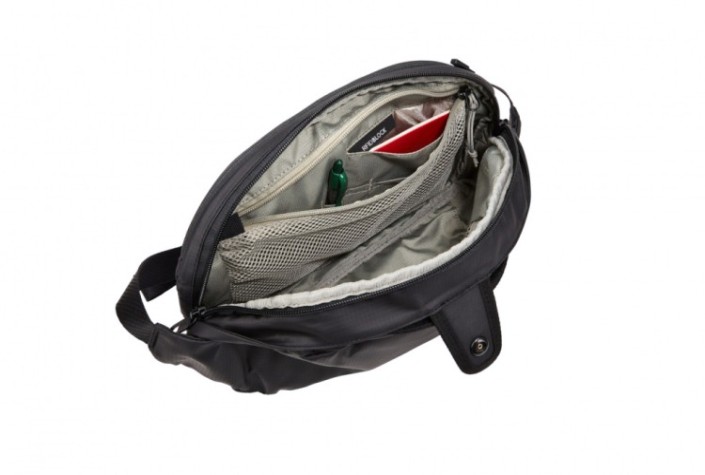 Дорожный чехол THULE 3 204 709 tact waistpack, 5l, black [3204709]