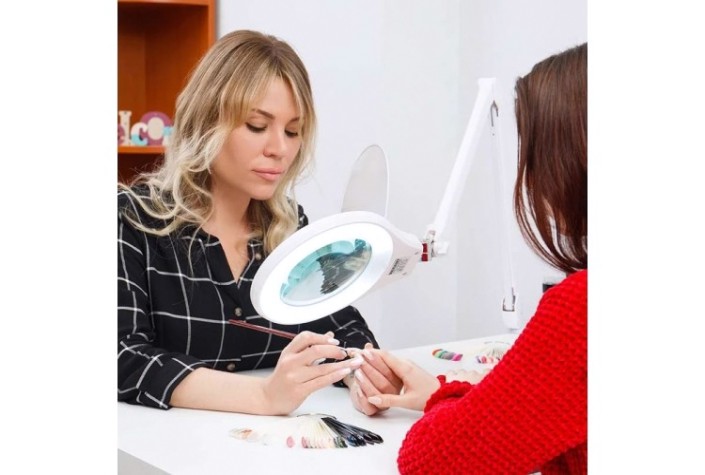 Лупа REXANT 31-0532 на струбцине круглая 5D с подсветкой 72 SMD Лупа REXANT 31-0532 на струбцине круглая 5D с подсветкой 72 SMD