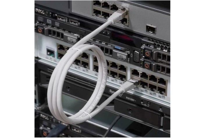 Пaтч-корд REXANT 18-8002-1 F/UTP, CAT 5e, RJ45-RJ45, 24AWG, ZH нг(A)-HF, 1м Пaтч-корд REXANT 18-8002-1 F/UTP, CAT 5e, RJ45-RJ45, 24AWG, ZH нг(A)-HF, 1м