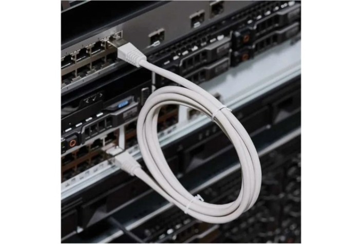 Пaтч-корд REXANT 18-8004-1 F/UTP, CAT 5e, RJ45-RJ45, 24AWG, ZH нг(A)-HF, 1,5м Пaтч-корд REXANT 18-8004-1 F/UTP, CAT 5e, RJ45-RJ45, 24AWG, ZH нг(A)-HF, 1,5м