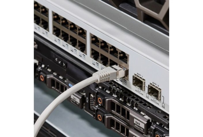 Пaтч-корд REXANT 18-8005-1 F/UTP, CAT 5e, RJ45-RJ45, 24AWG, ZH нг(A)-HF, 2м Пaтч-корд REXANT 18-8005-1 F/UTP, CAT 5e, RJ45-RJ45, 24AWG, ZH нг(A)-HF, 2м