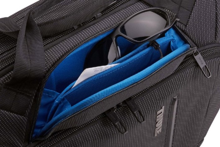 Сумка THULE 3203842 Crossover 2 Laptop Bag 15.6", Black Сумка THULE 3203842 Crossover 2 Laptop Bag 15.6", Black